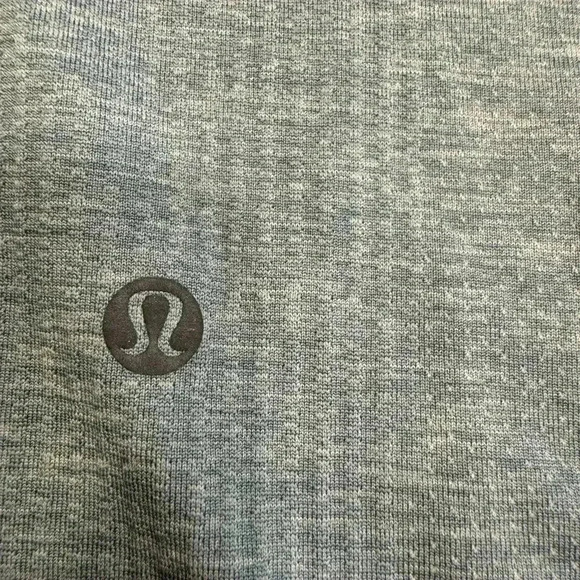 Lululemon men’s performance short sleeve tee sage green size small - Picture 9 of 9